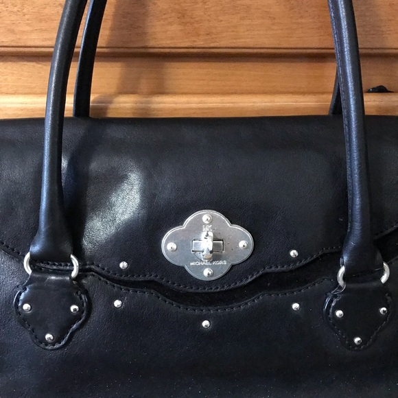 Michael Kors purse - Picture 4 of 8